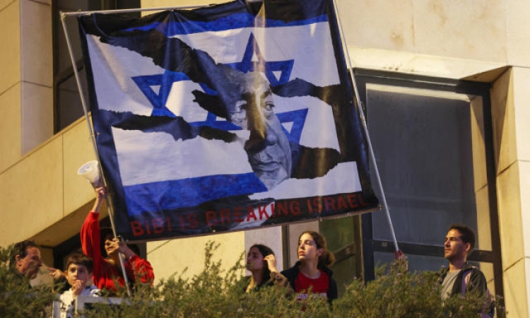 Réforme de la justice en Israël : Benyamin Nétanyahou contraint par la colère de la rue