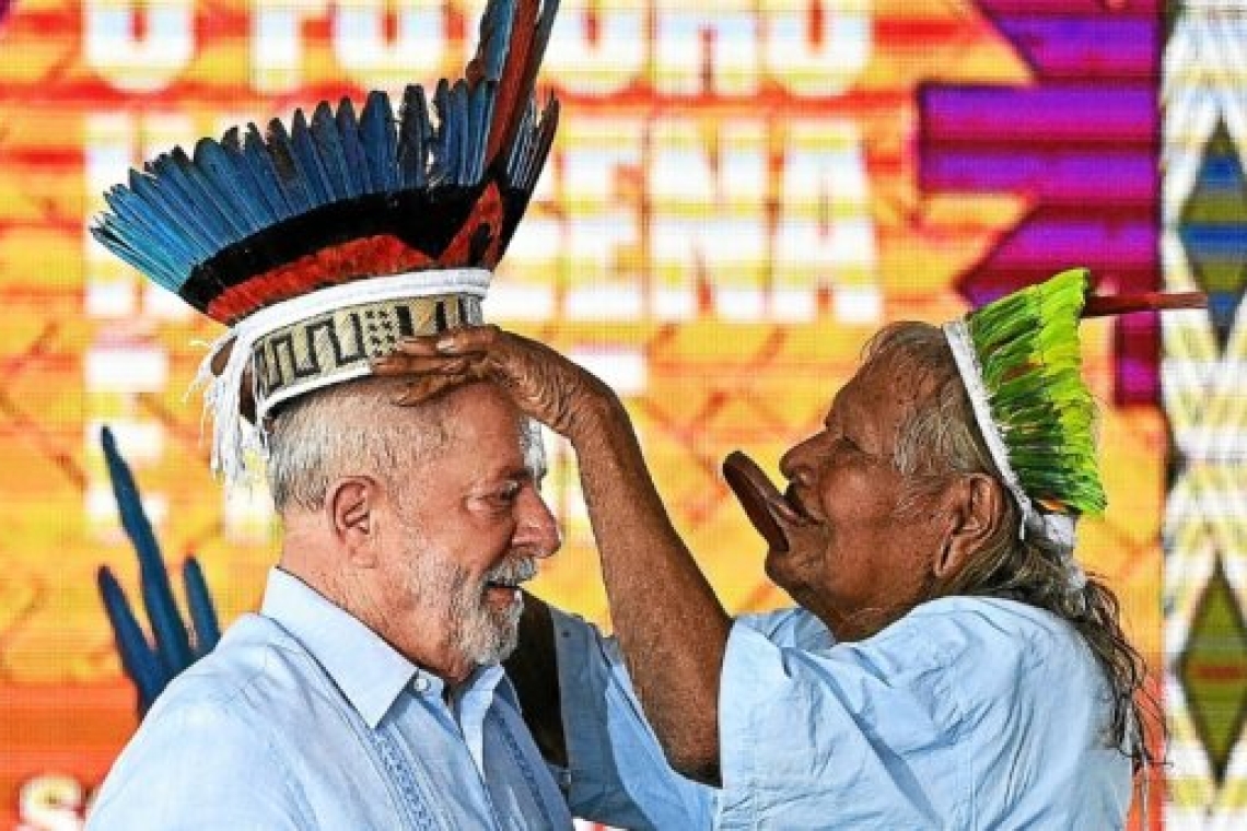 Brésil: Lula légalise six réserves indigènes