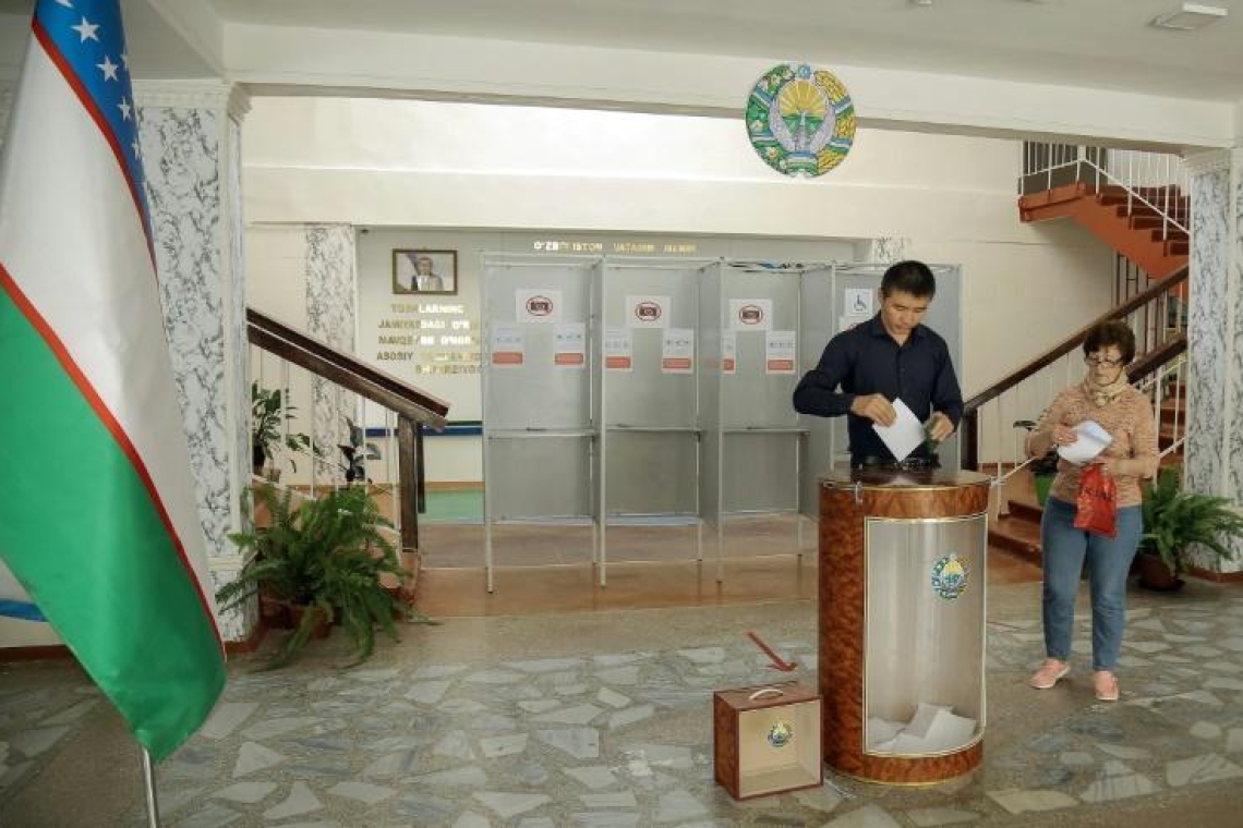 Référendum constitutionnel en Ouzbékistan: ouverture des bureaux de vote