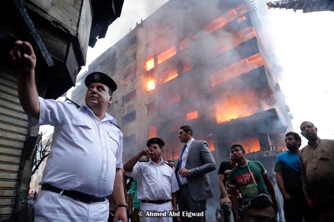 Un incendie ravage un bâtiment de la ville d'Ismaïlia en Égypte, faisant 38 blessés 
