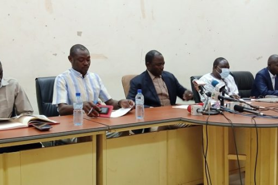 Burkina Faso : Les syndicats appellent à dénoncer des restrictions de libertés