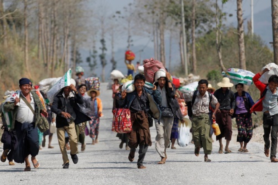 Birmanie: Les combats dans plusieurs régions font plus de 200.000 déplacés