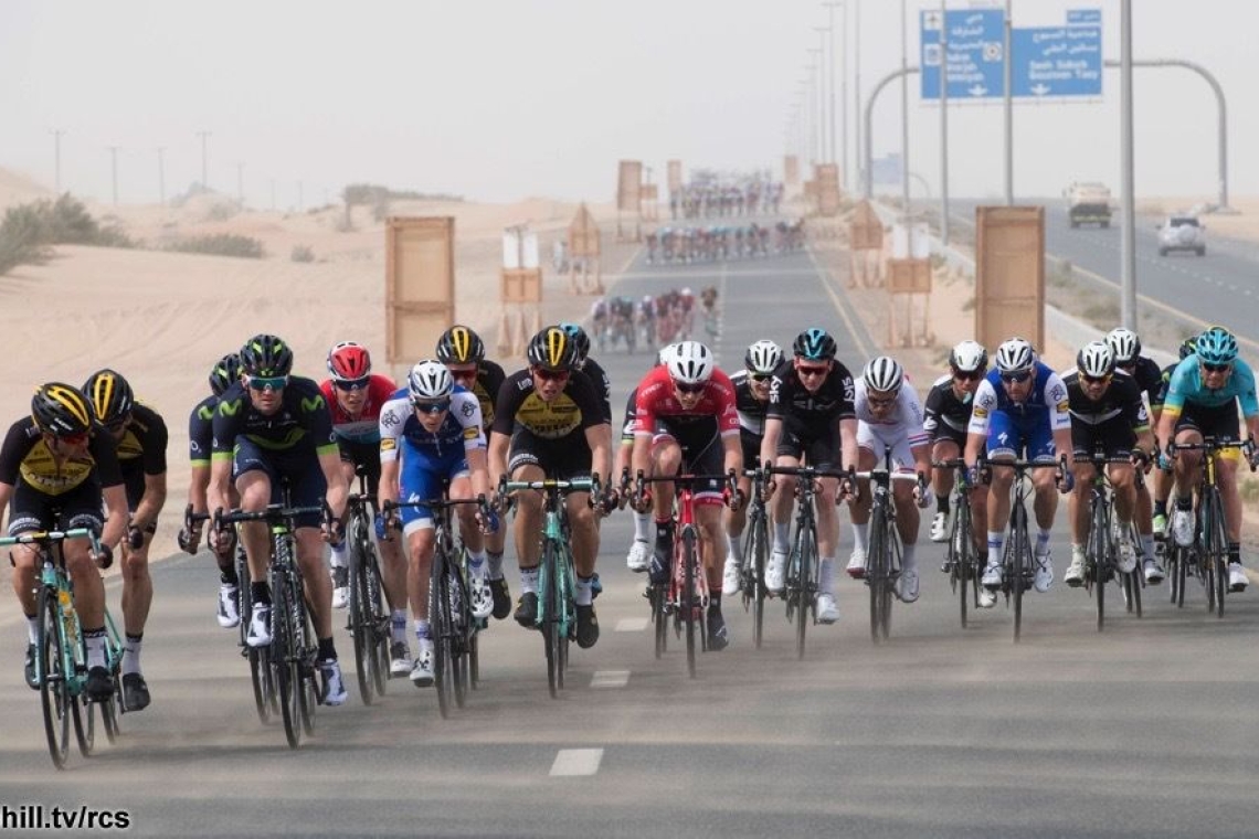 8 900 km à vélo jusqu'à la COP28 de Dubaï pour plaider en faveur de l'action climatique 