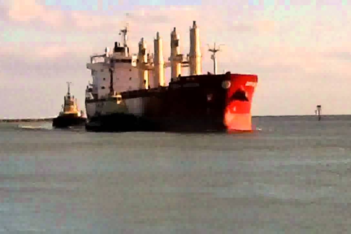 Un navire transportant une cargaison humanitaire d'engrais russes en chemin pour le Zimbabwe 