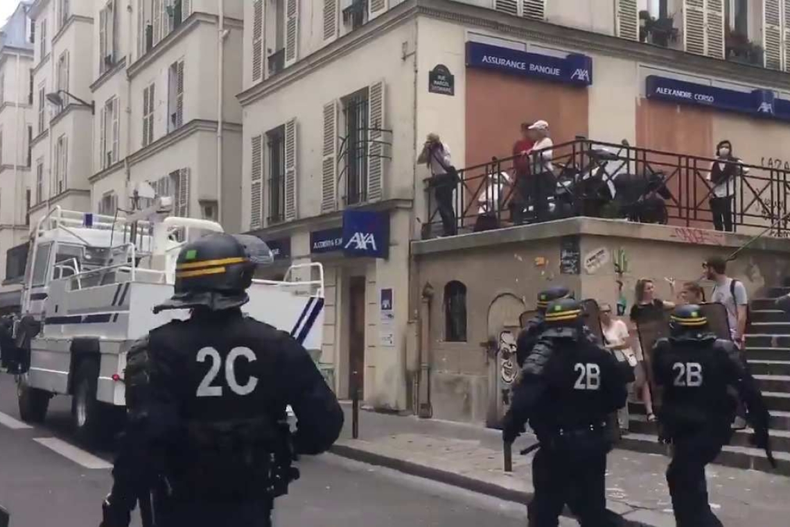 La police parisienne organise une manifestation et exige une compensation 