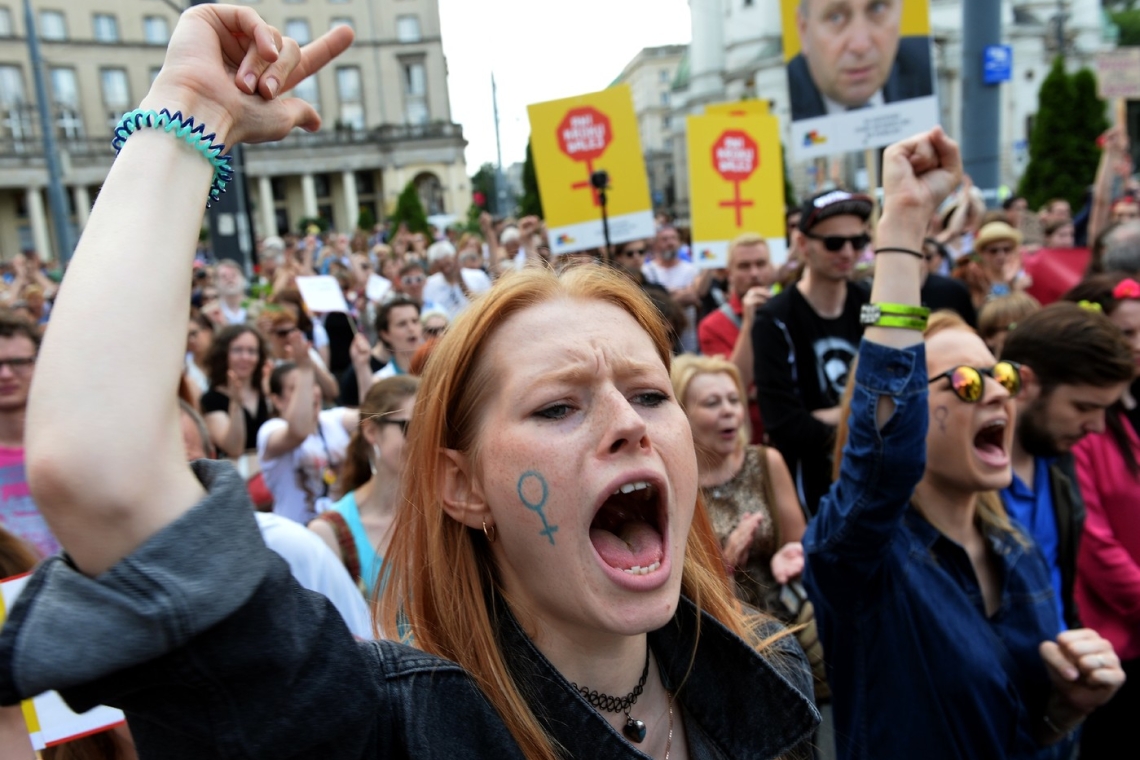 Manifestation pro-avortement à Varsovie : les Polonaises réclament un changement
