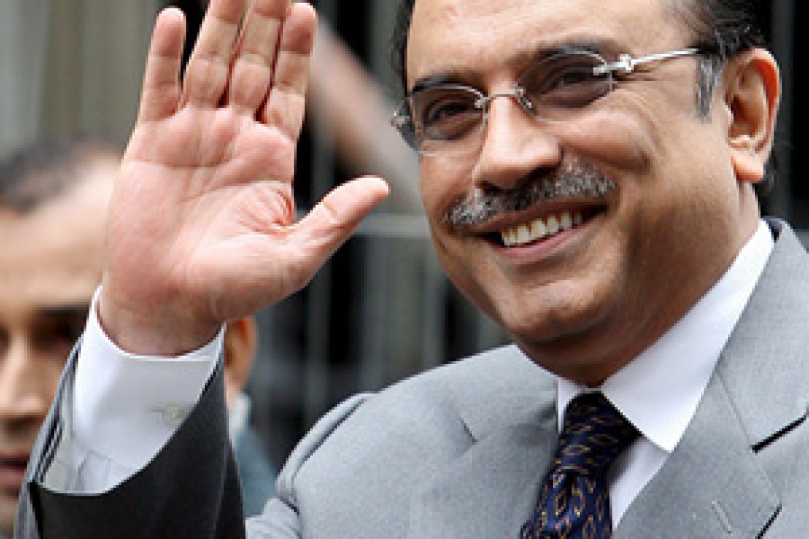 Pakistan : Asif Ali Zardari de nouveau élu président 