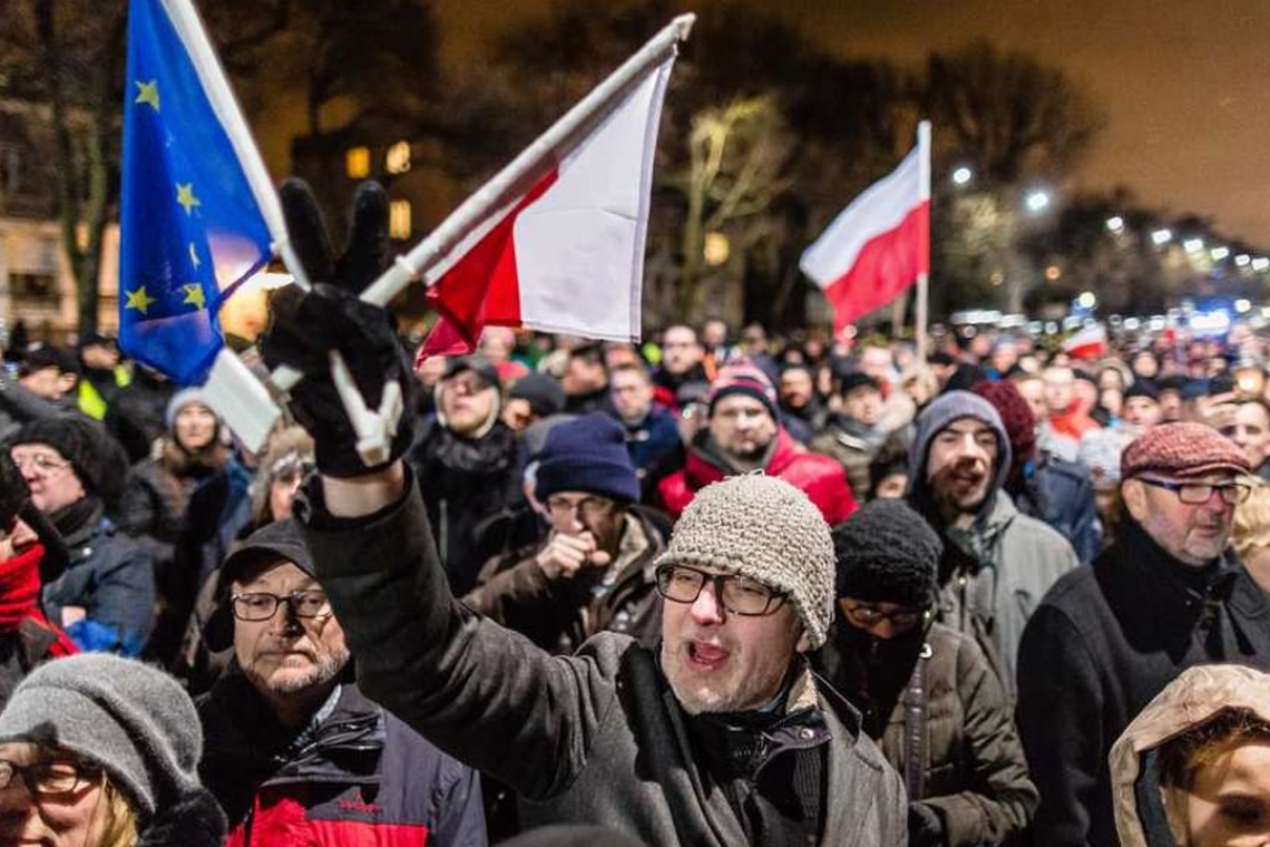 Succès Éclatant de la Coalition Libérale lors des Élections Locales en Pologne
