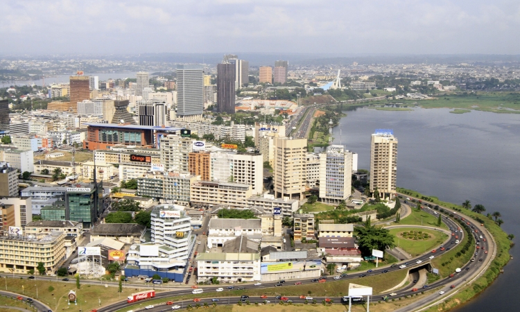 Côte d'Ivoire, Gabon, les pays amis de la France en, conclave à Abidjan, Les autres s’interrogent 