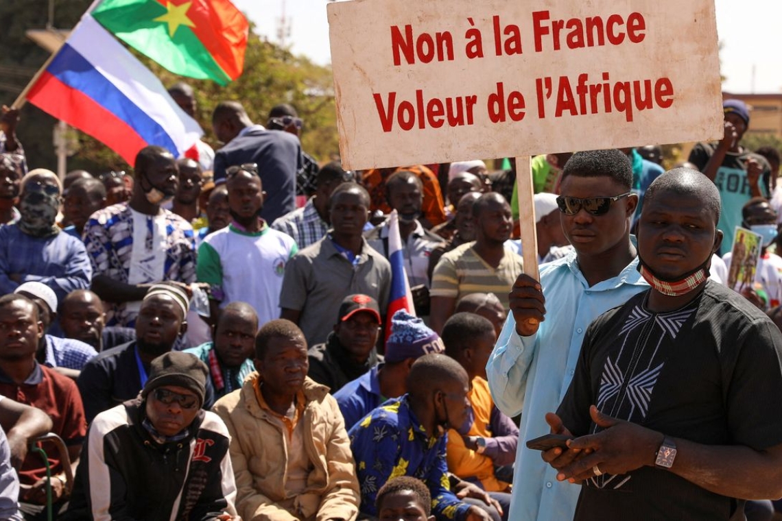 Présence française et influence en Afrique : Diplomatie française en arrêt en Afrique de l’ouest, cherche des cerveaux 