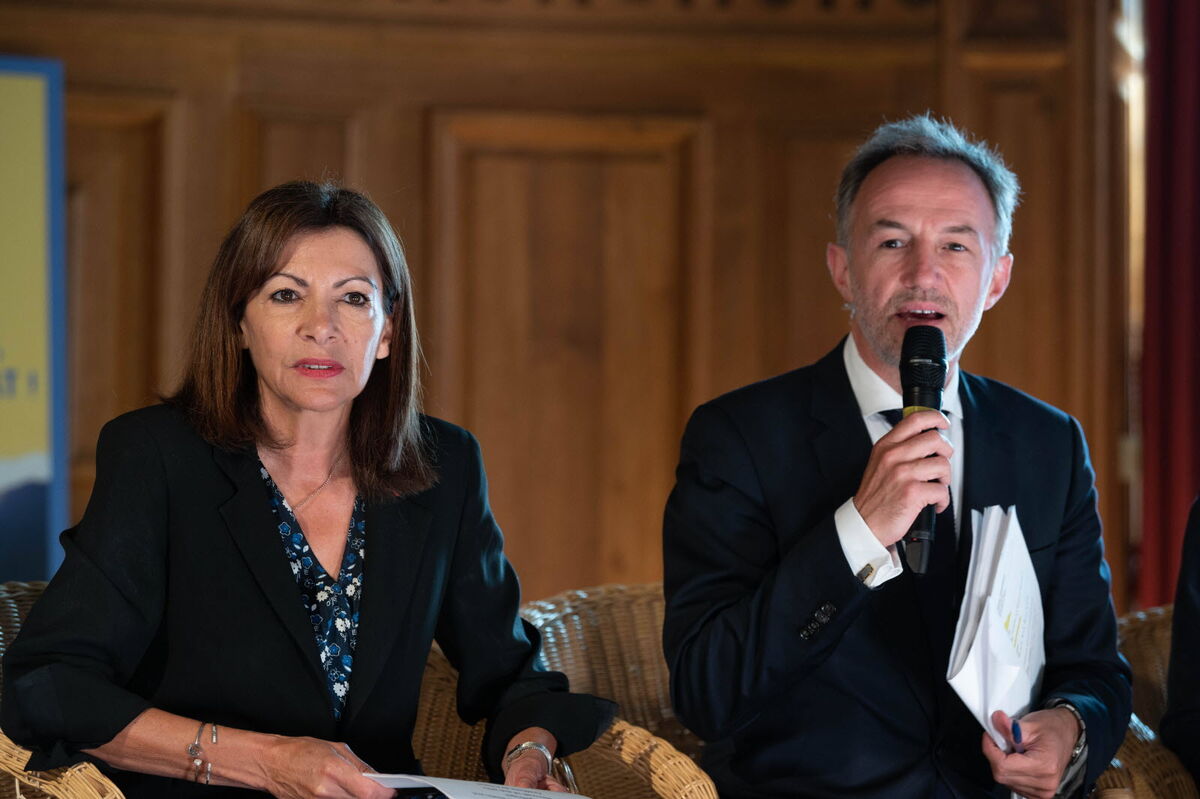 anne-hidalgo-et-son-ex-adjoint-emmanuel-gregoire-en-2022-photo-sipa-jacques-witt-1741886284.jpg