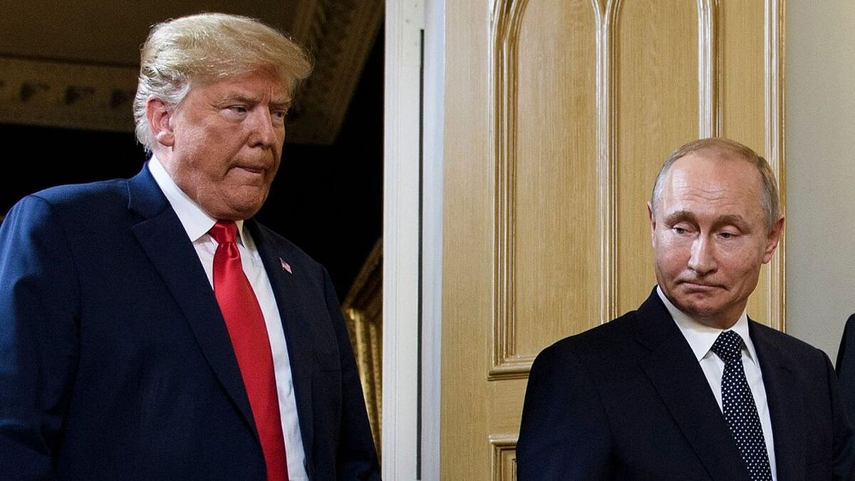 (FILES) US President Donald Trump (L) and Russian President Vladimir Putin arrive for a meeting in Helsinki, on July 16, 2018. US President Donald Trump and Russian counterpart Vladimir Putin could meet for a summit as early as next week, the Kremlin said on August 7, 2025. The meeting would be the first between a sitting US and Russian president since Joe Biden met Putin in Geneva in June 2021, and comes as Trump seeks to broker an end to Russia's military assault on Ukraine. (Photo by Brendan Smialowski / AFP)