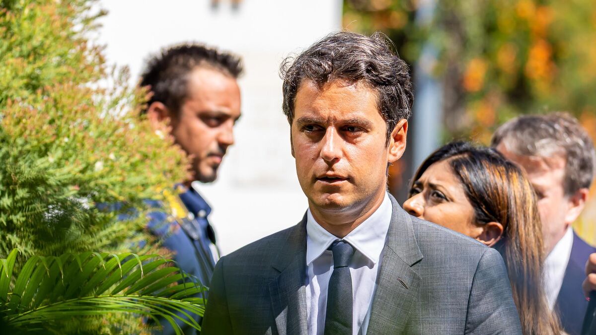 zinfos974-plusieurs-ministres-auraient-deplore-la-nomination-de-gabriel-attal-zinfos974-le-numerique-au-coeur-de-leducation-gabriel-attal-7.jpg