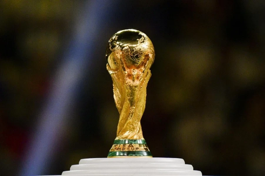 field_media_image-2730777-coupe-du-monde_trophee-tv5-1717082725_1.webp