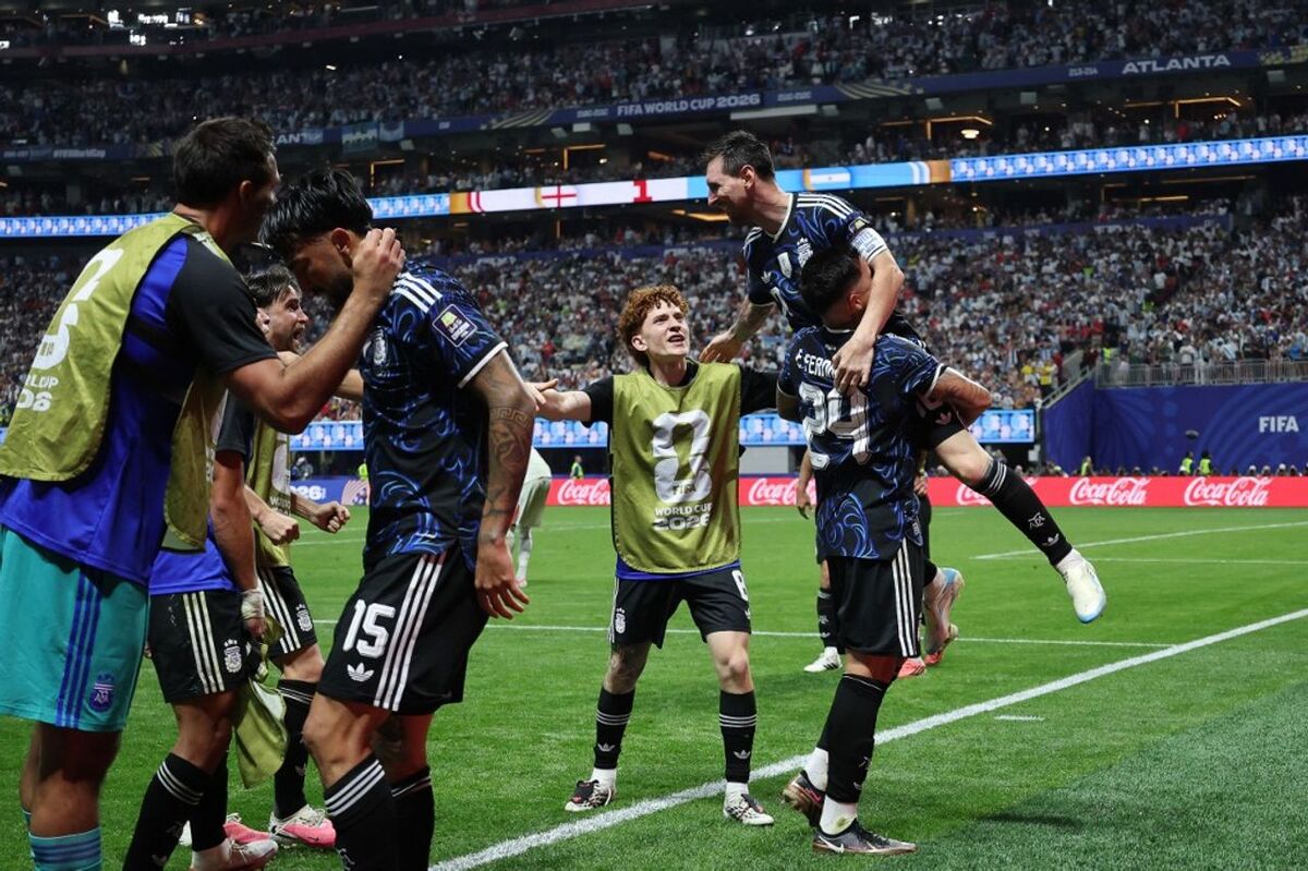 argentine-messi-martinez-but-2026-827df4-01x.jpeg