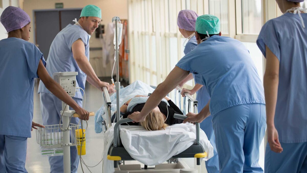 esm.fr-crise-des-urgences-13-07-2022-credit-getty-image-e1657209840341.jpg
