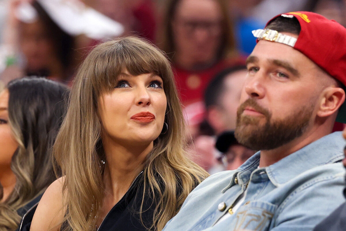 1850711-taylor-swift-et-travis-kelce-a-cleveland-aux-etats-unis-le-23-mai-2026.jpg