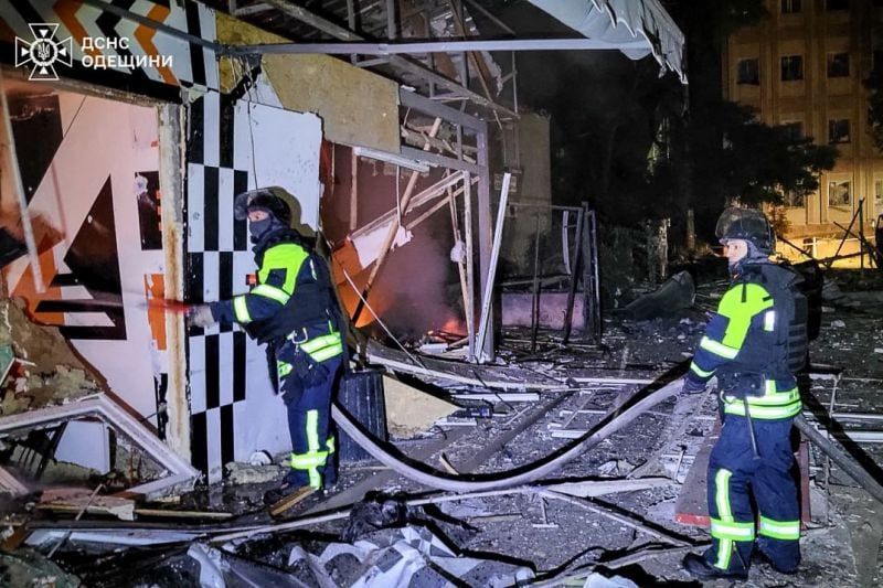 Ukraine : Kiev condamne les accostages répétés d'un navire chinois en Crimée comme une violation flagrante du droit international