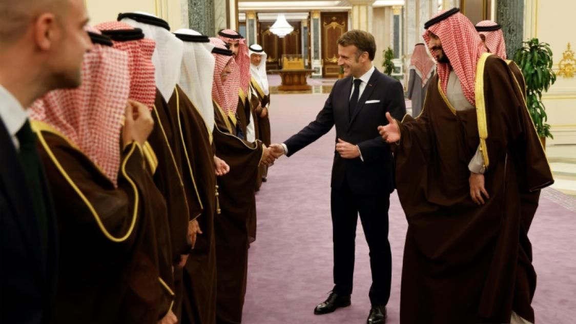 Macron et le prince héritier saoudien concluent un partenariat stratégique