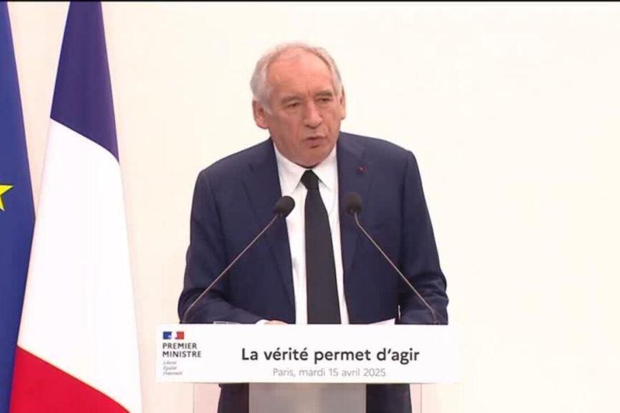 Dossier Bayrou et la Dette Française : Le Premier Ministre Peut-il Être à la Hauteur ? Regards sur une Politique d’Austérité à l’Épreuve