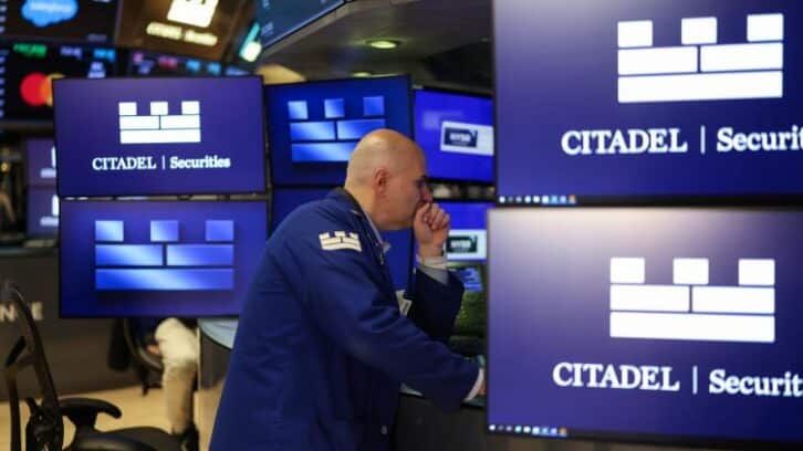 Wall Street marque une pause face aux incertitudes économiques