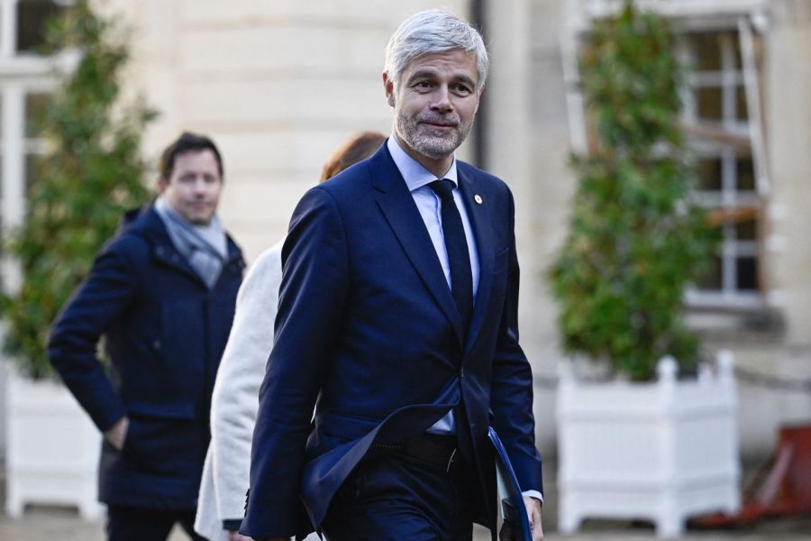 Wauquiez Prend ses Distances avec Bayrou : Crise Ouverte à Droite ?
