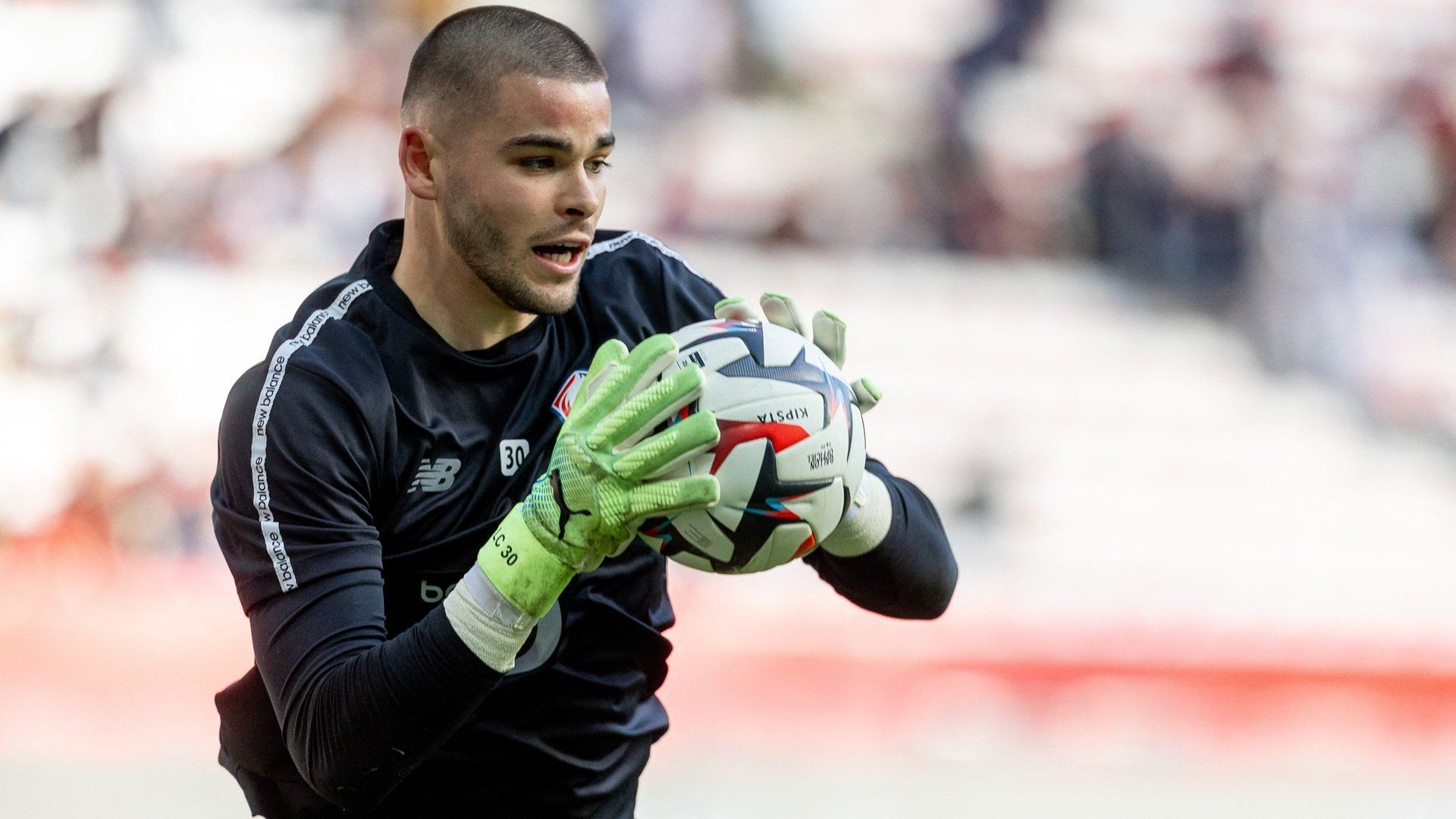 PSG – Premier bilan de Lucas Chevalier sous Luis Enrique, un style en osmose avec le jeu parisien