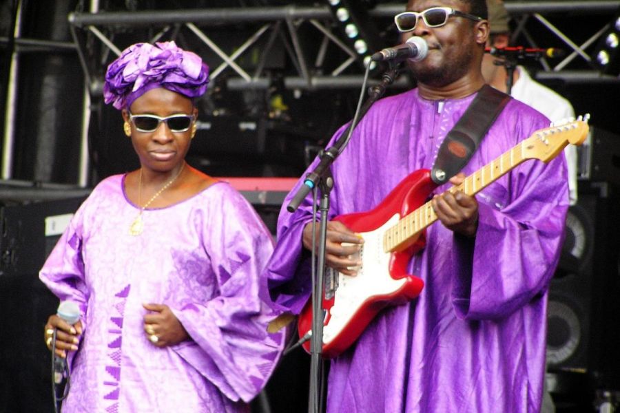 Décès du Chanteur Amadou Bagayoko, Membre du Légendaire Duo de Musiciens Aveugles Amadou et Mariam - Un Hommage à la Musique Malienne et à la Force de l'Inspiration