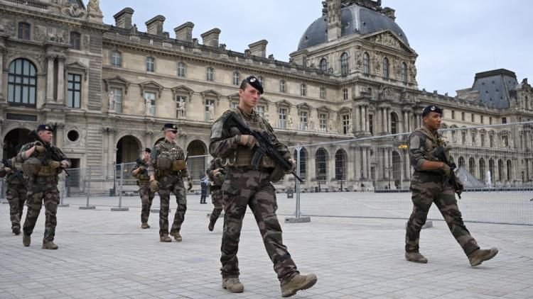 Sécurité intérieure : Vigipirate renforcé sur le territoire français après les événements de Téhéran