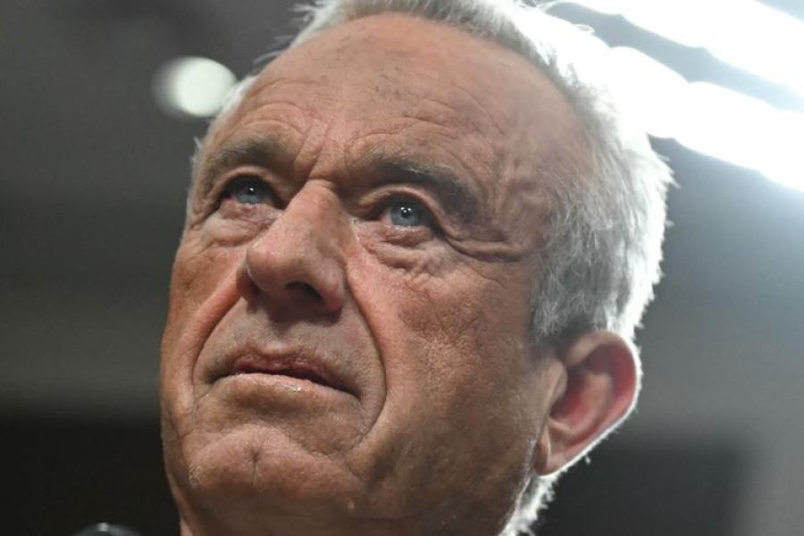 États-Unis : le ministre de la Santé Robert F. Kennedy Jr. accuse les institutions de «voler la santé» des enfants. Vaccins et complots, la nomination qui inquiète le monde.