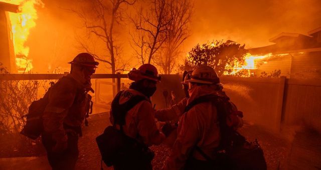 Incendies à Los Angeles : 939 détenus californiens libérés pour devenir pompiers et lutter contre le feu