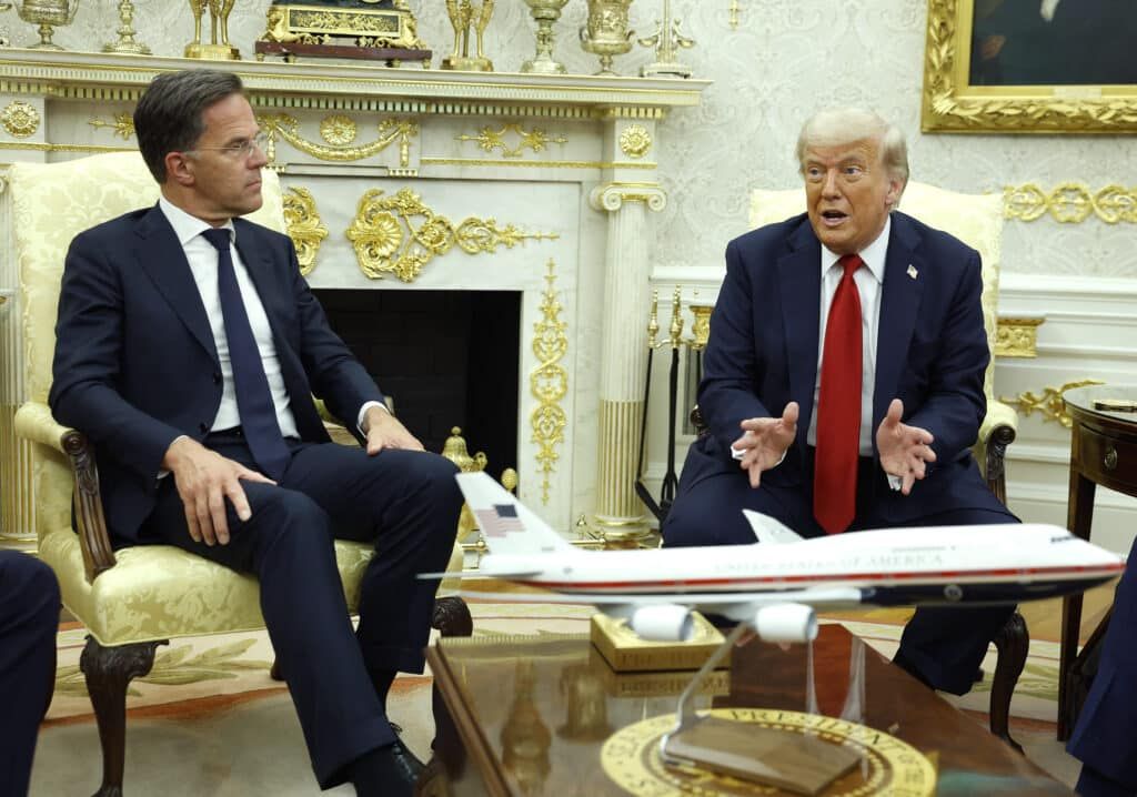 DOSSIER SPÉCIAL - Trump et l'Iran : La Stratégie du "Baiser de Judas" ou l'Ombre d'une Invasion