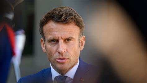 OMONDO INTERNATIONAL - Otages israéliens tués : Emmanuel Macron indigné, demande "l'arrêt de la guerre"