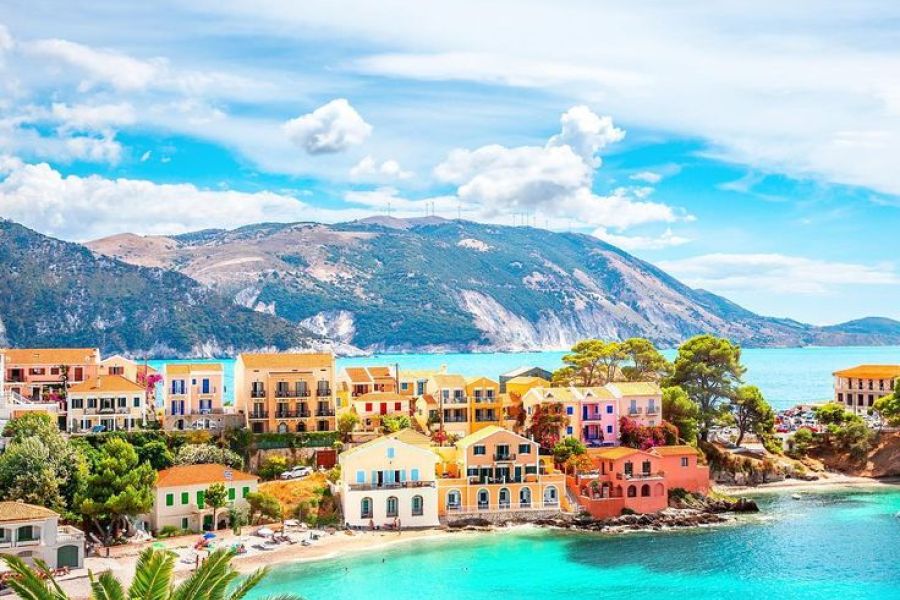 Grèce : Un voyage entre histoire millénaire et îles paradisiaques