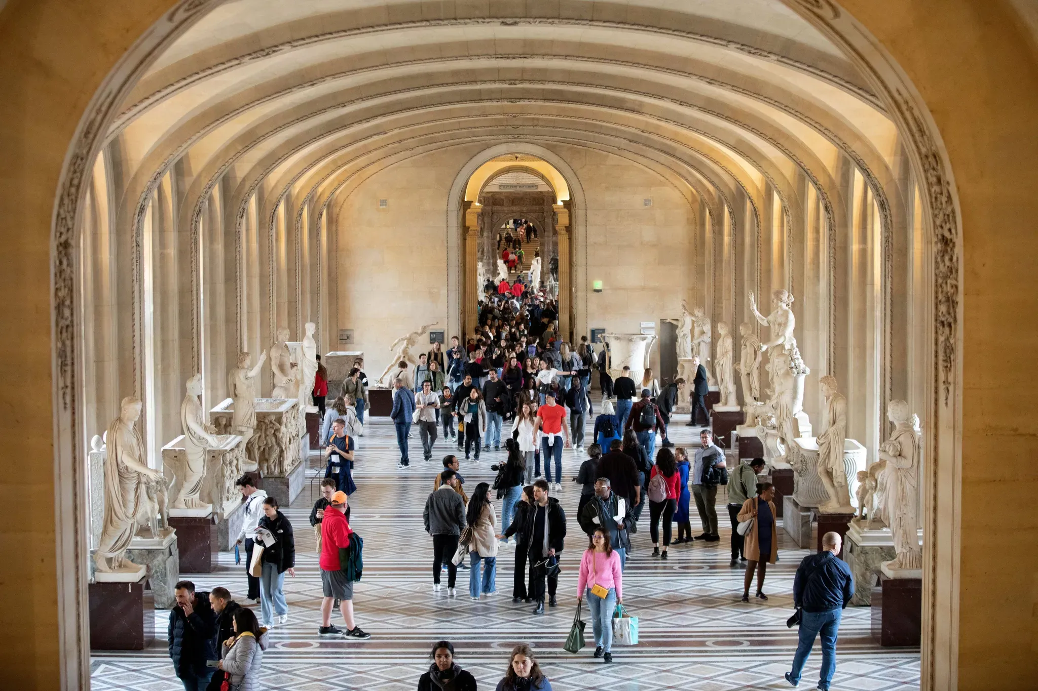 Patrimoine et Culture : Succès Record pour les Expositions Estivales dans les Musées et Monuments Nationaux en France