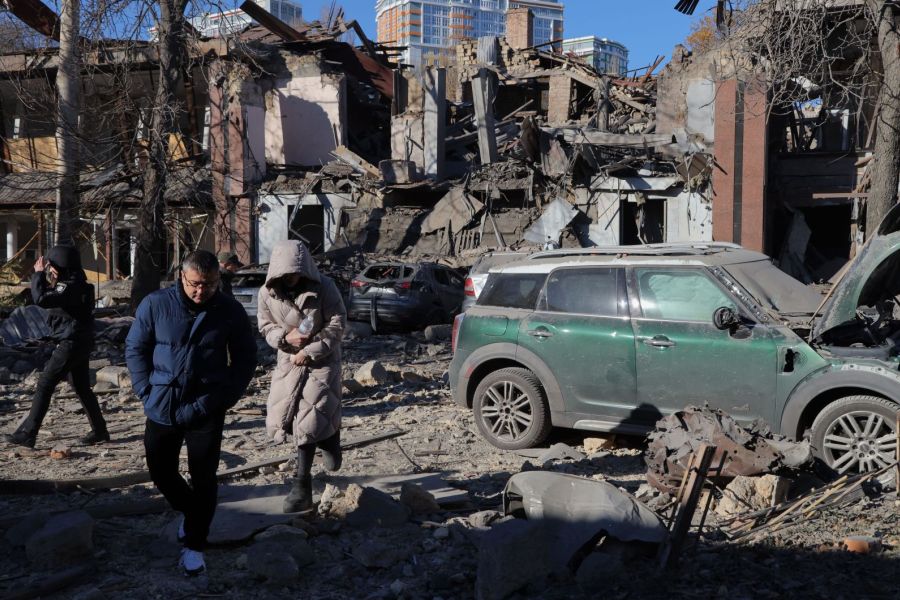 Une attaque de drone ukrainienne fait un mort en Russie, nouvelles frappes sur Kiev – l’escalade continue