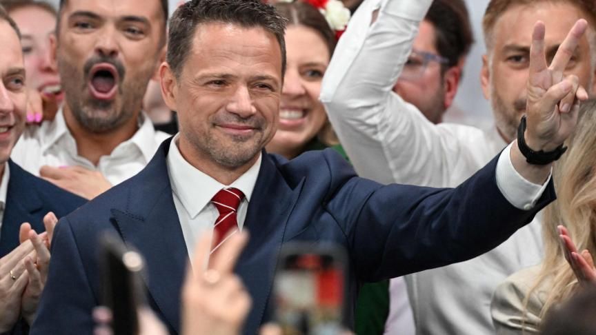 Présidentielle – Le candidat nationaliste en tête, quel avenir pour l’État de droit en Europe centrale ?