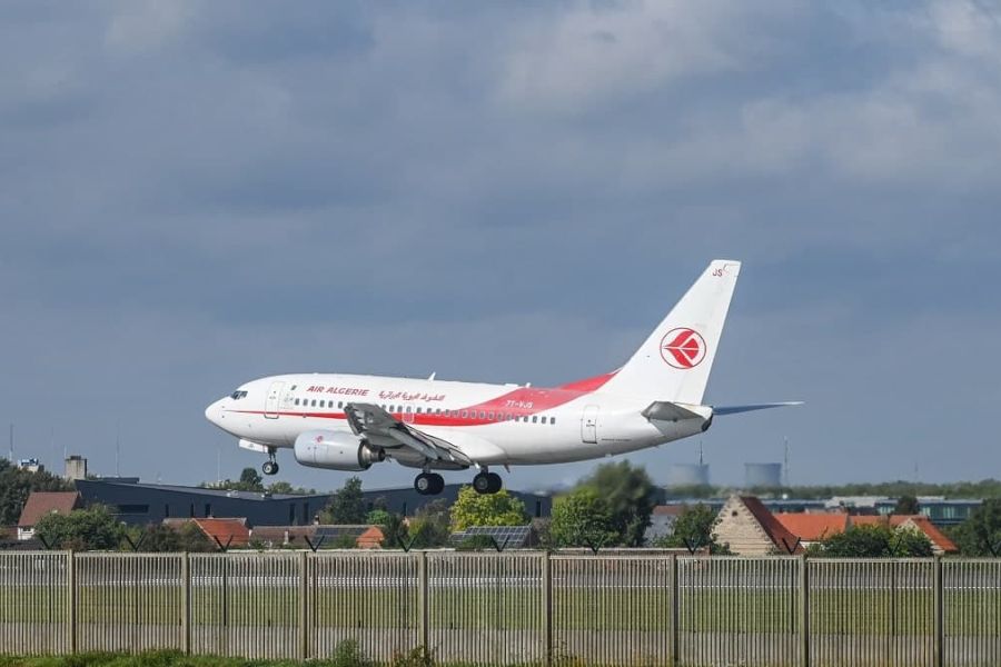 Expulsion d'Algériens : Air Algérie Complice ? L'Intransigeance d'Alger Face au Droit International ?
