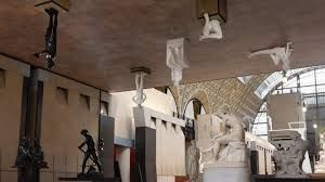 OMONDO CULTURE - Au musée d'Orsay, les statues marchent au plafond