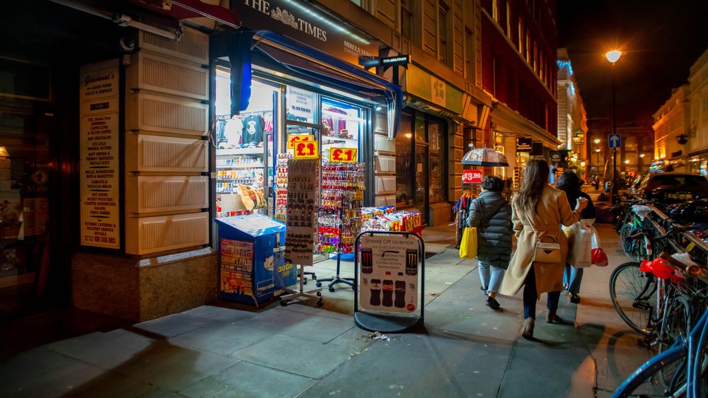 Alcool, blanchiment, nuisances... Plusieurs épiceries de nuit bientôt contraintes de fermer à Marseille