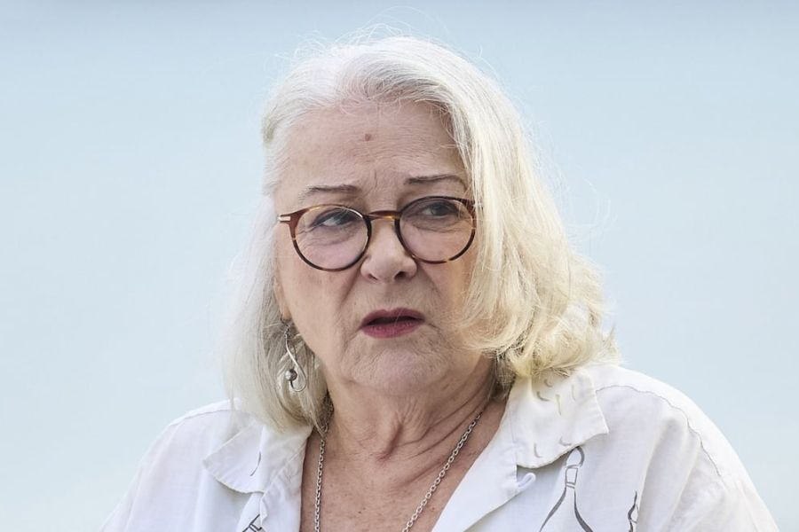 Josiane Balasko : riche mais criblée de dettes, une mauvaise passe et un emprunt difficile