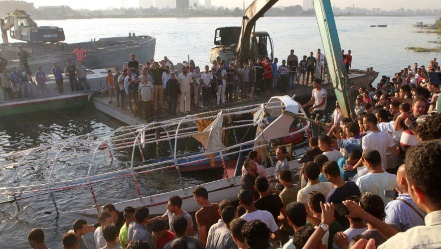 Le naufrage d'un ferry en Egypte fait au moins 10 morts