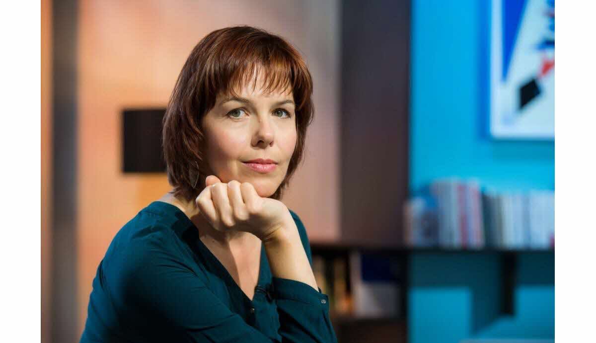 OMONDO CULTURE - Le Prix Médicis couronne Julia Deck pour "Ann d'Angleterre"