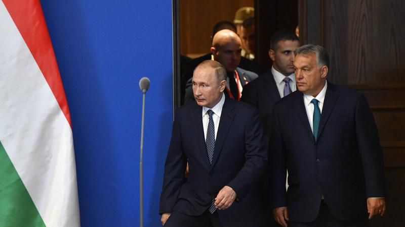 La visite controversée d'Orban en Russie : un défi à l'unité européenne