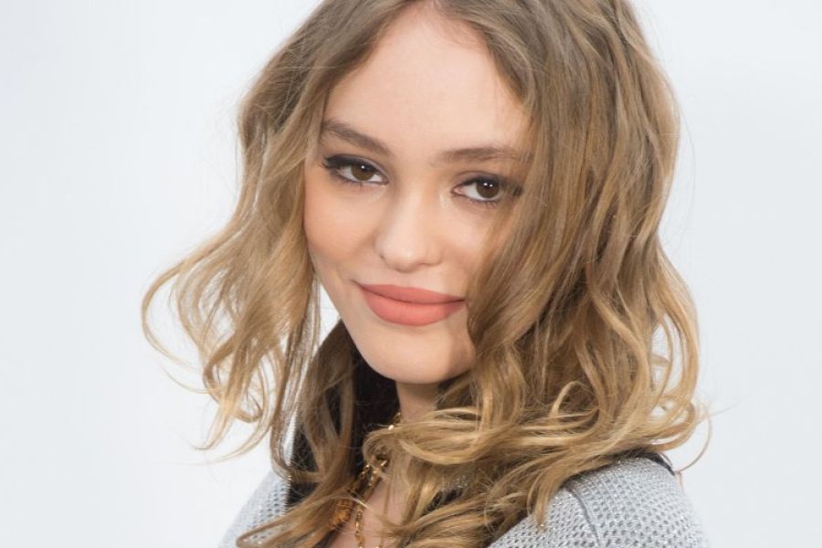 Lumières sur Lily-Rose Depp : L'étoile montante du cinéma et de la mode