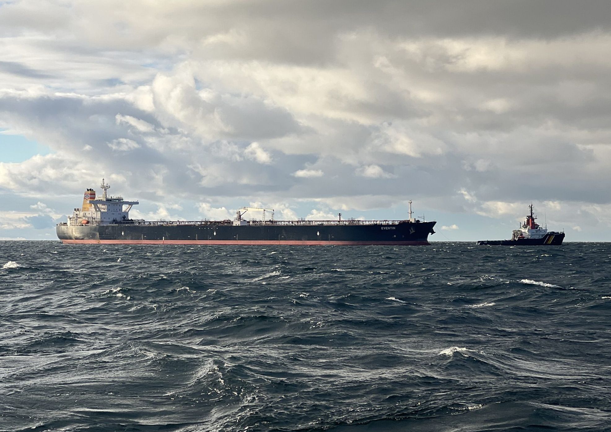 Traque de la « Flotte Fantôme » russe en mer Baltique : Bruxelles durcit les sanctions maritimes et financières