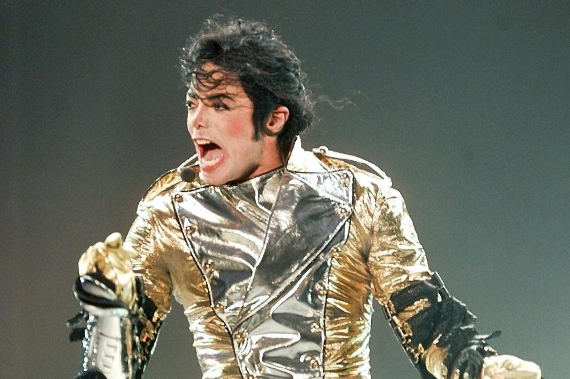 OMONDO REGARDS - Michael Jackson : Un Génie Surdoué, Fou et Incompris – La Légende du Roi de la Pop