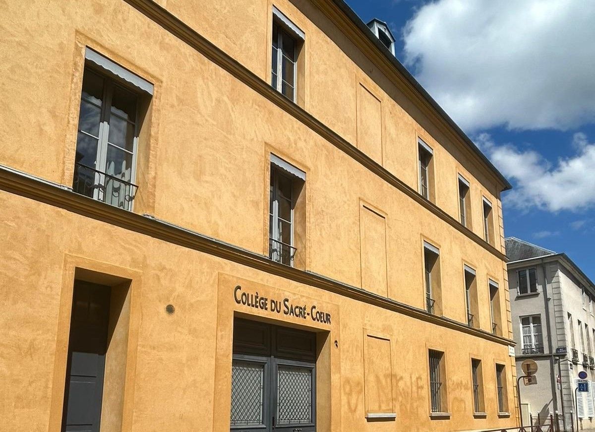 Climat délétère dans les collèges, enquête sur les tensions à Versailles