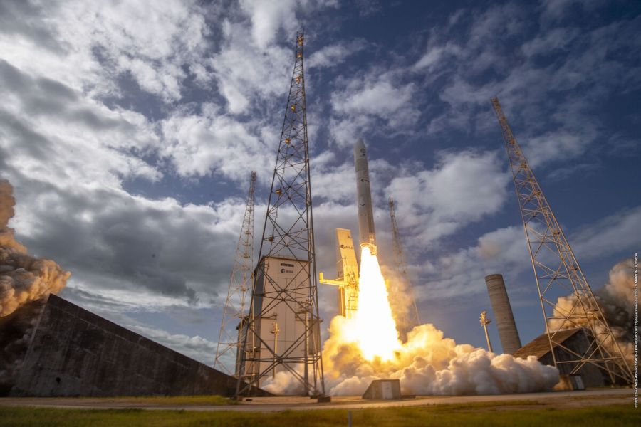 Ariane 6 : le premier vol commercial prévu en 2025, un tournant pour l'Europe spatiale