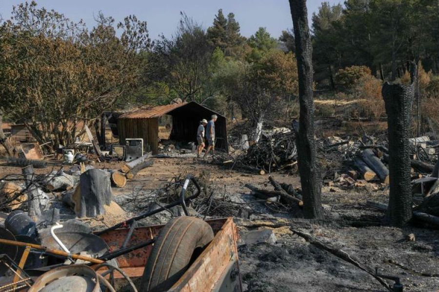 Incendies criminels dans l’Aude : procureur et pompiers en alerte maximale face aux feux volontaires
